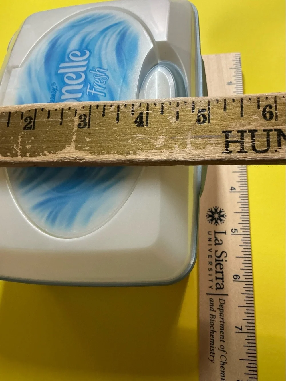 Cottonelle Common No Print Edition Pop-Up Dispenser Pearl White & Blue